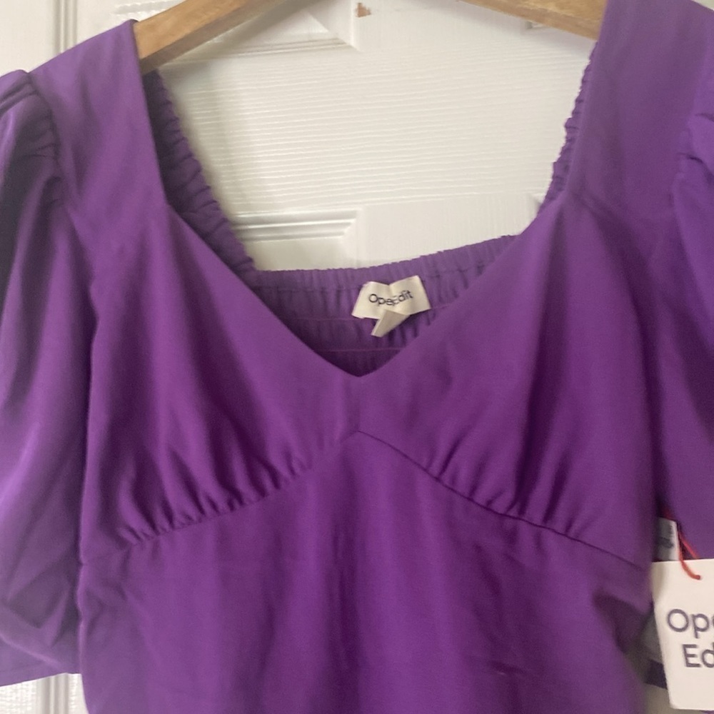 Open Edit Cropped Blouse - Picture 3 of 8